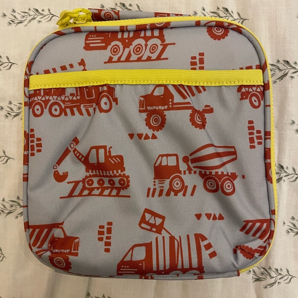 Crate & Kids Dreamer small lunchbox with truck motif